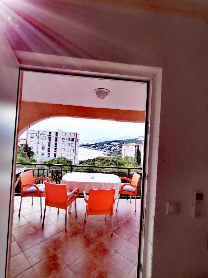 Apartmani Ljubica Utjeha Exterior foto