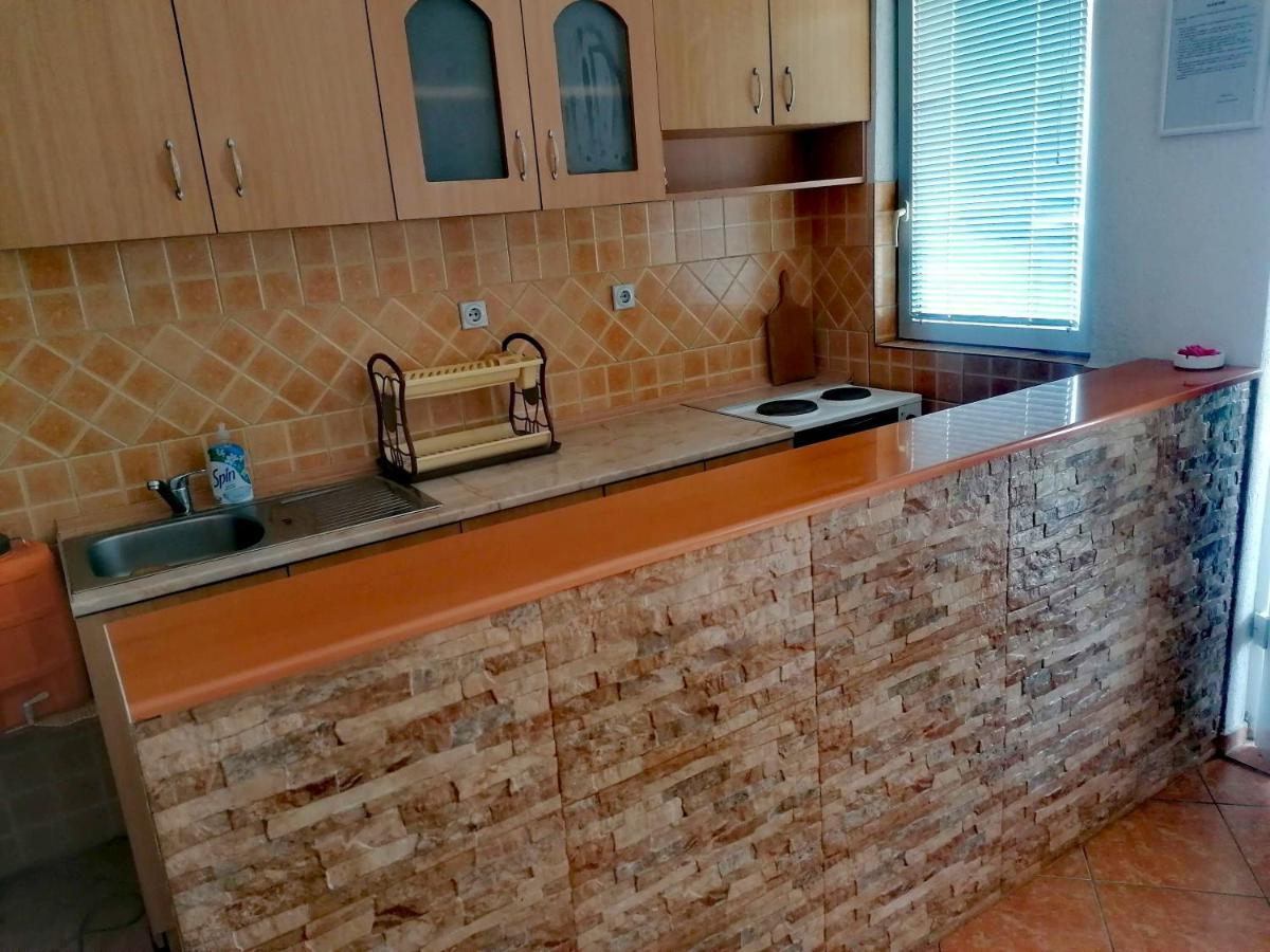 Apartmani Ljubica Utjeha Exterior foto